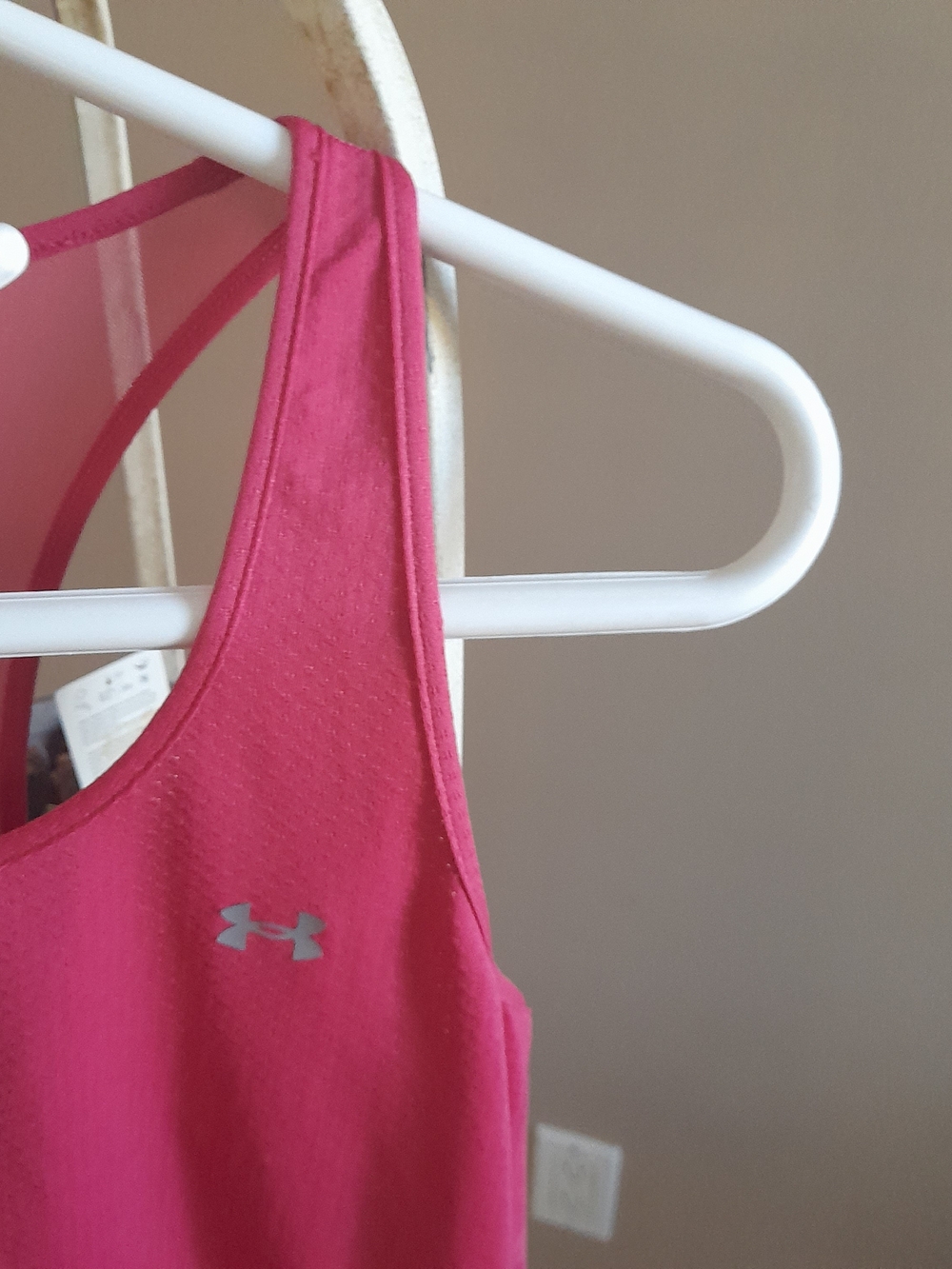 Under Armour Women’s Pink Racerback Training Tank - Picture 4 of 6